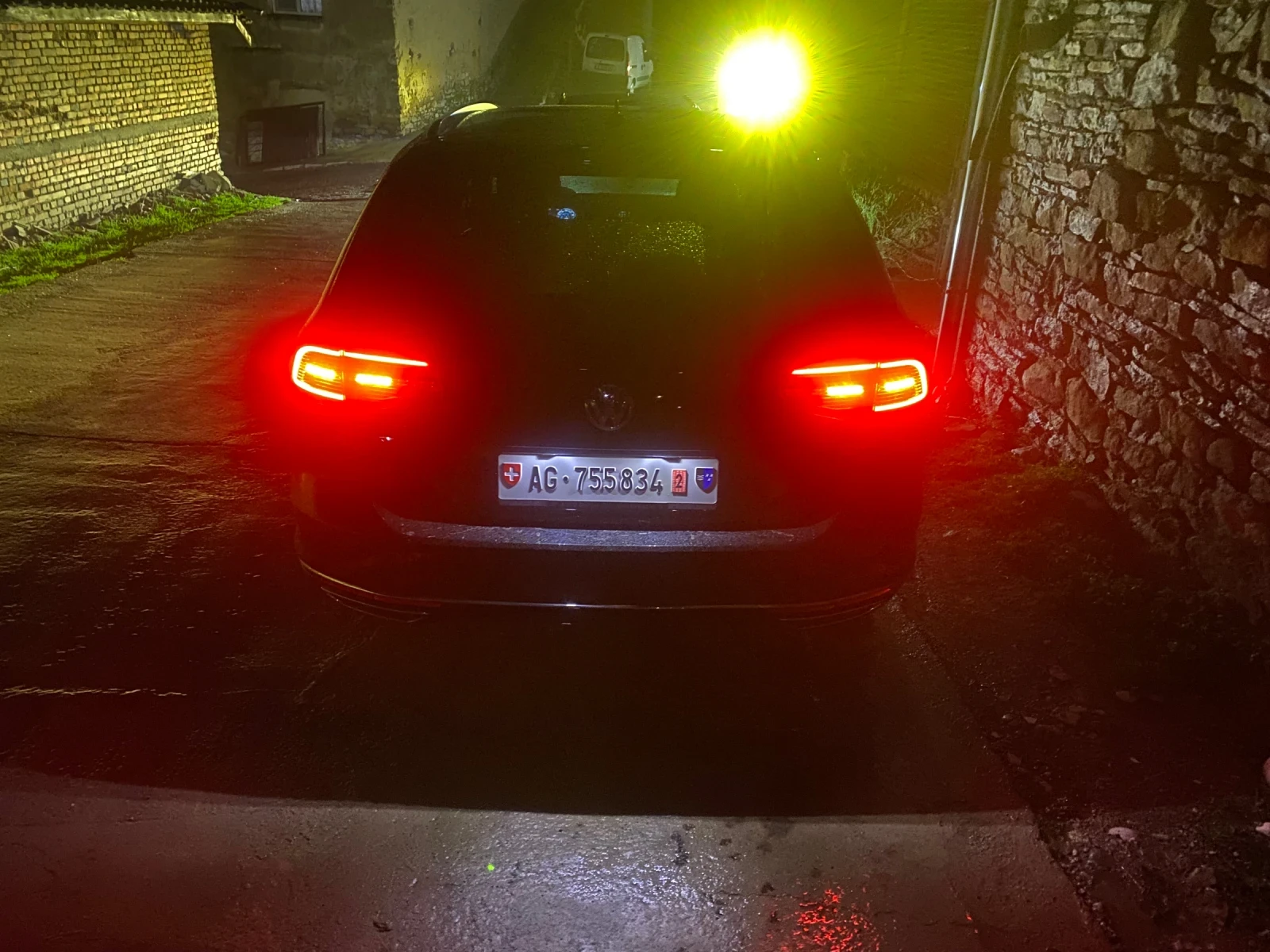 VW Passat 2.0 TDI 4MOTION - изображение 8