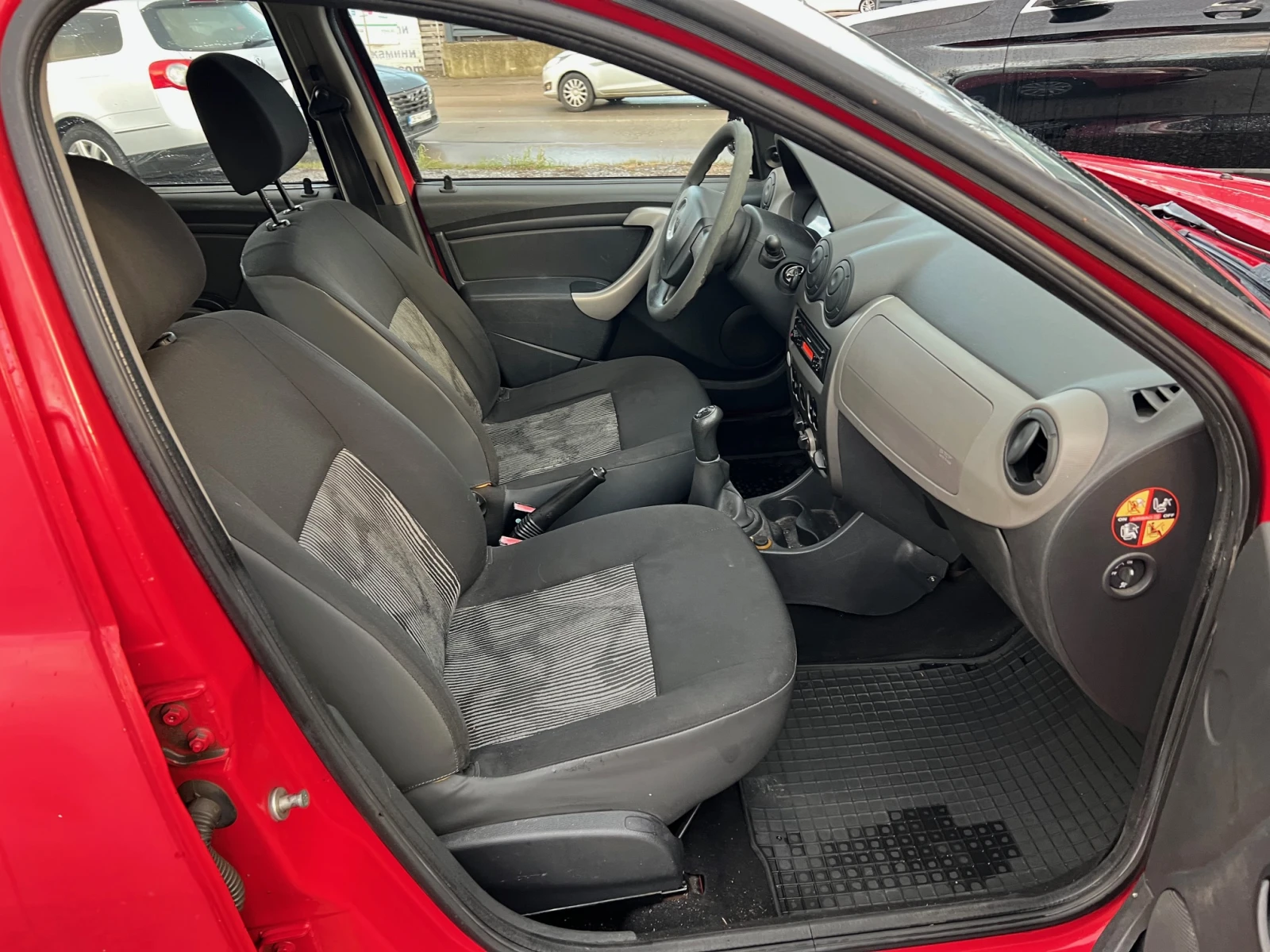 Dacia Sandero �� ���� �������� 4 �������� | Mobile.bg � ����������� 14