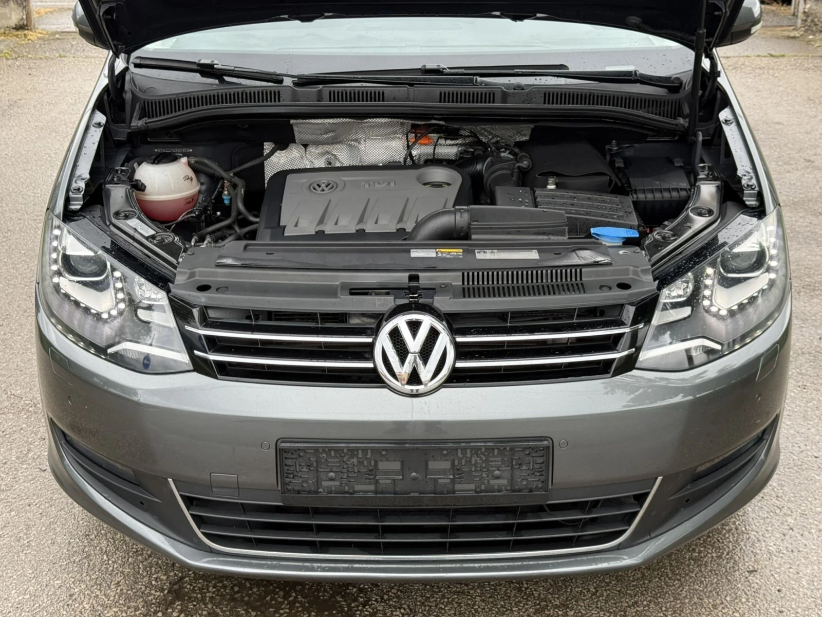 VW Sharan 2.0TDi 140Hp, снимка 16 - Автомобили и джипове - 54483749