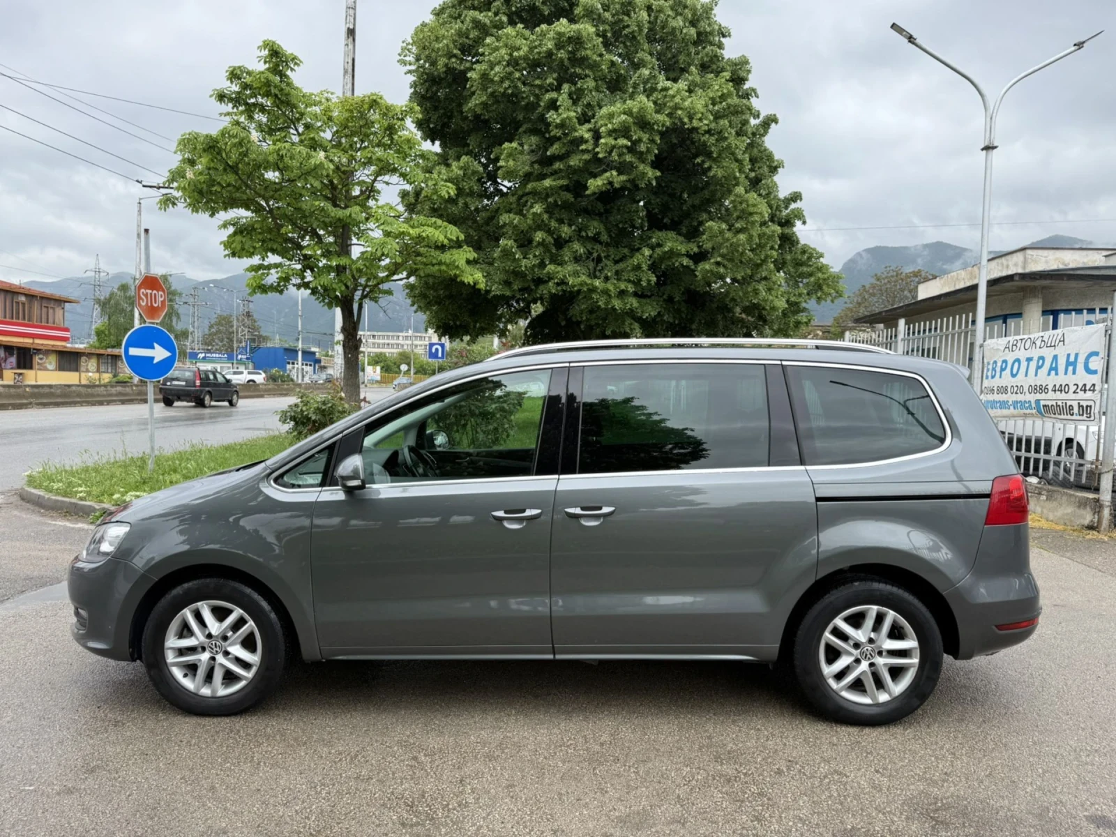 VW Sharan 2.0TDi 140Hp, снимка 3 - Автомобили и джипове - 54483749