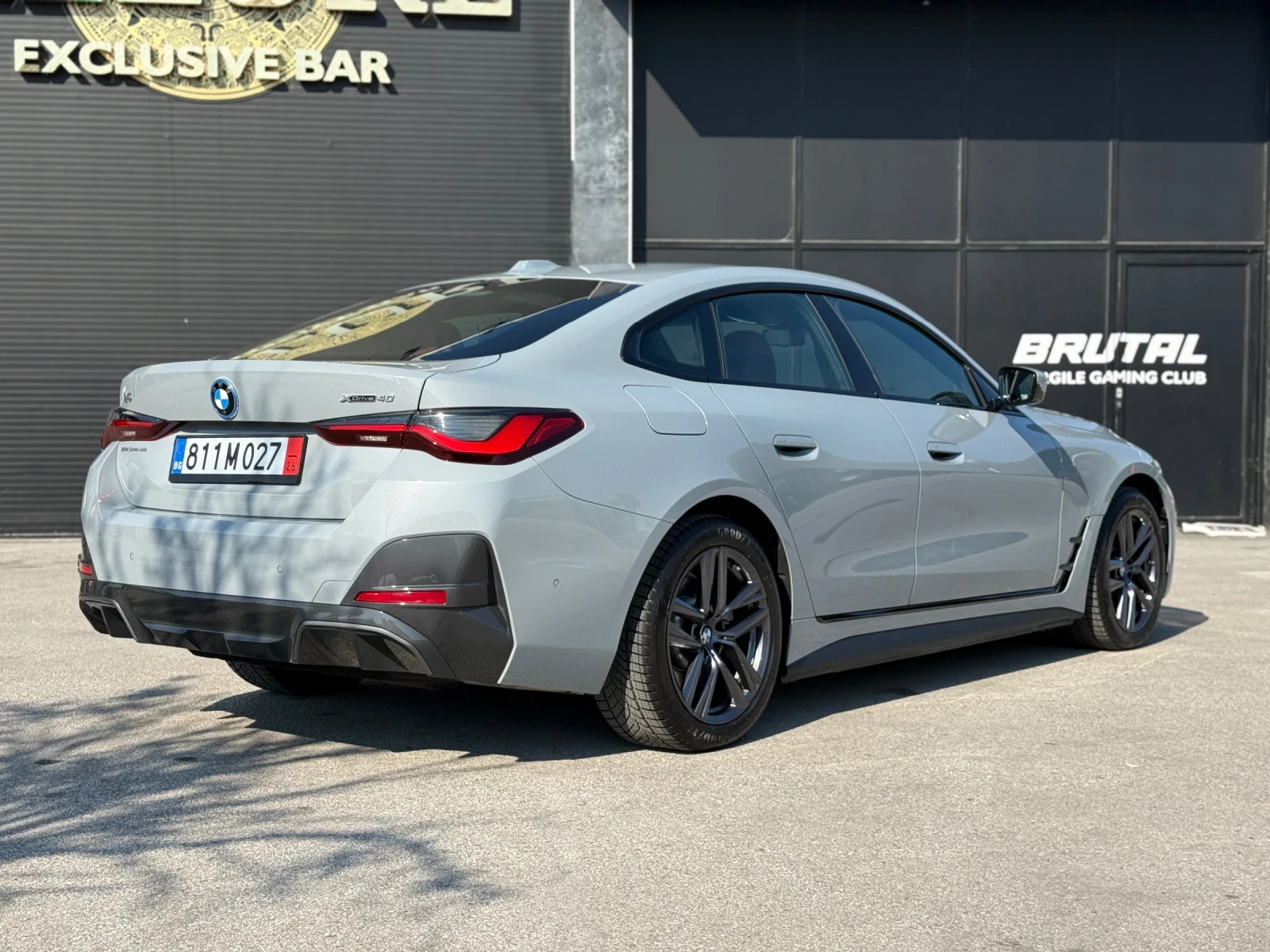BMW i4 X-DRIVE40 M-Sport 84kWh 400PS, снимка 8 - Автомобили и джипове - 54503447