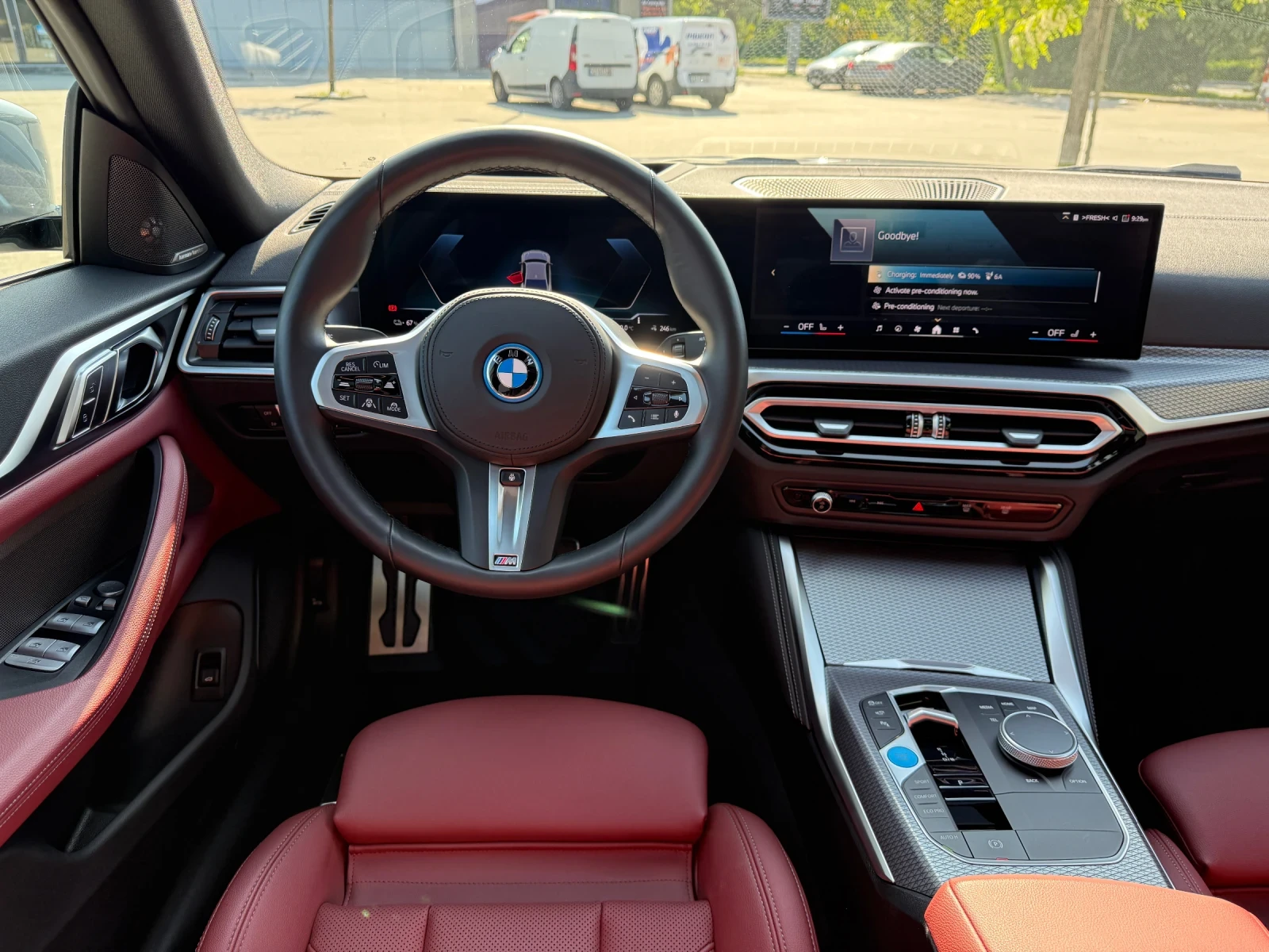 BMW i4 X-DRIVE40 M-Sport 84kWh 400PS, снимка 15 - Автомобили и джипове - 54503447