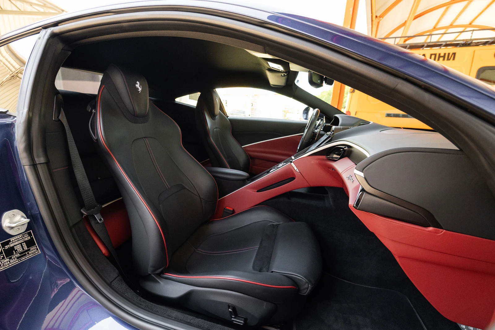 Ferrari Roma * 3.9 V8 * Гаранция * , снимка 10 - Автомобили и джипове - 54703021