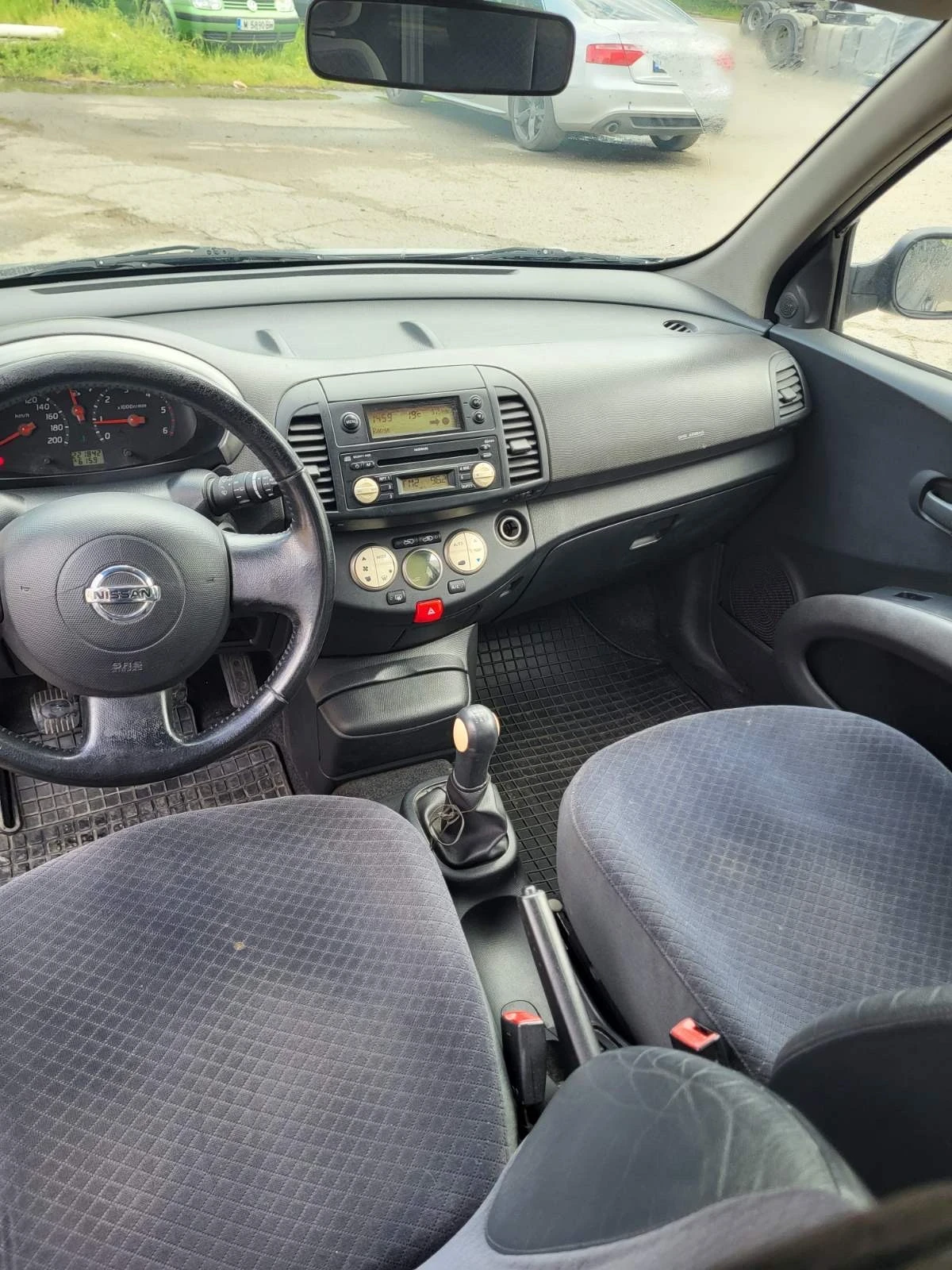 Nissan Micra, снимка 11 - Автомобили и джипове - 54870410