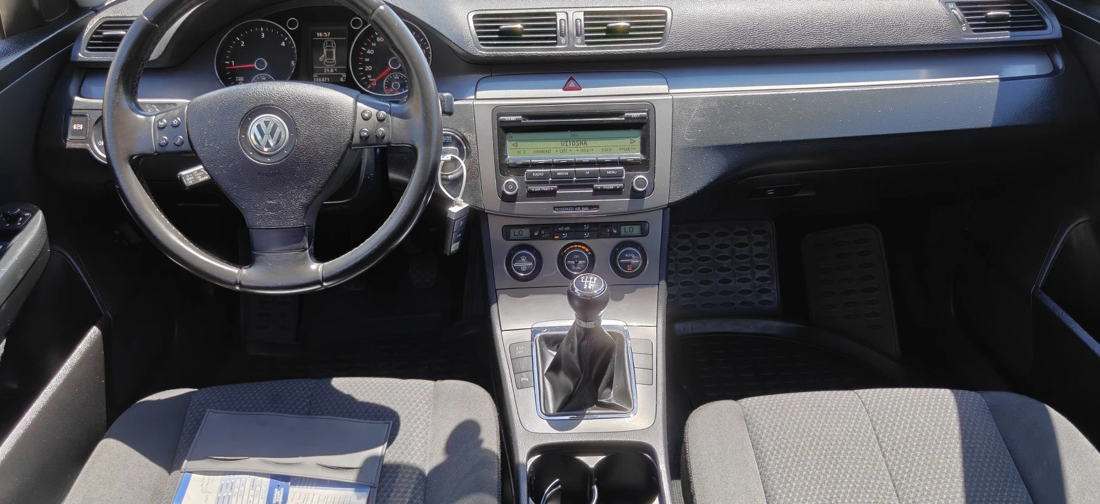 VW Passat 2.0D-FaceC.Rail, снимка 13 - Автомобили и джипове - 55030221