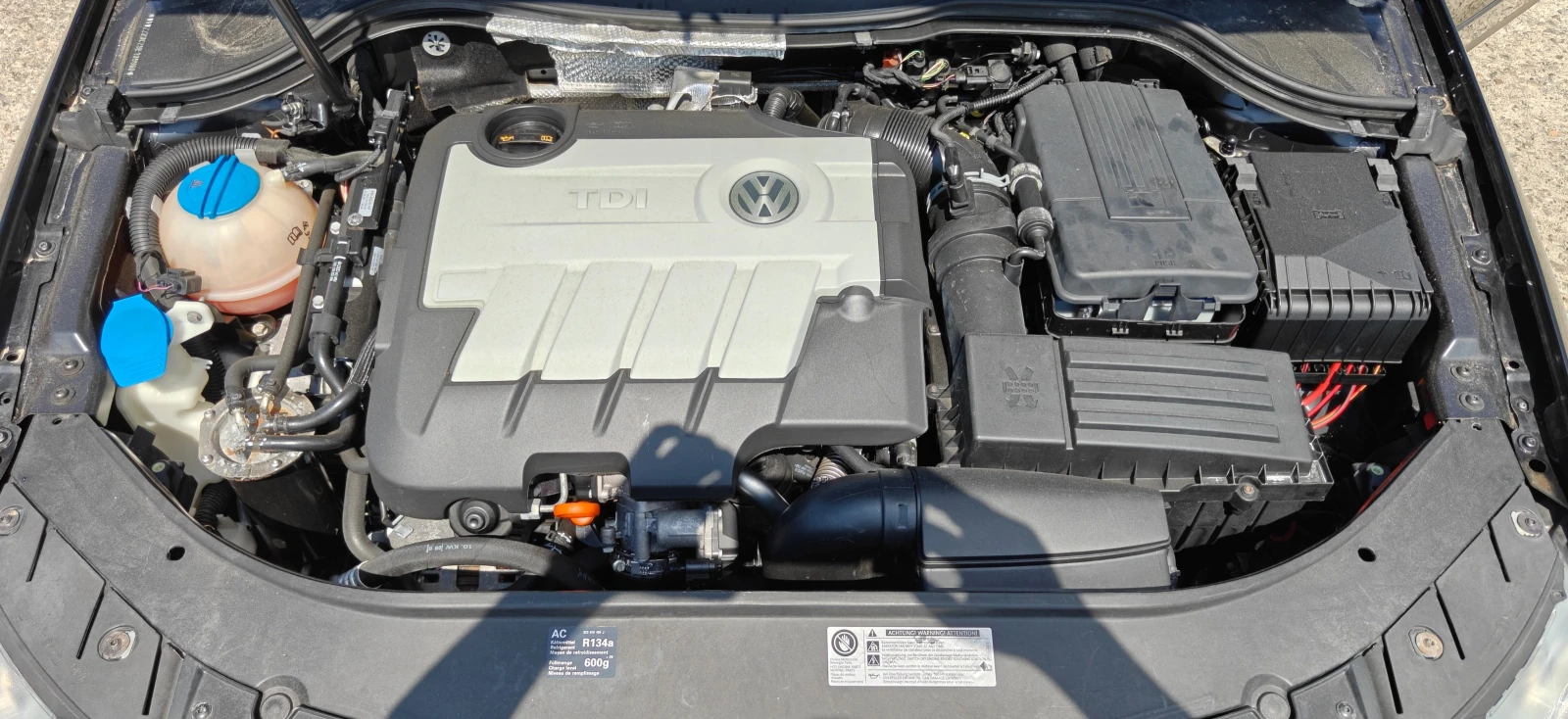 VW Passat 2.0D-FaceC.Rail, снимка 16 - Автомобили и джипове - 55030221