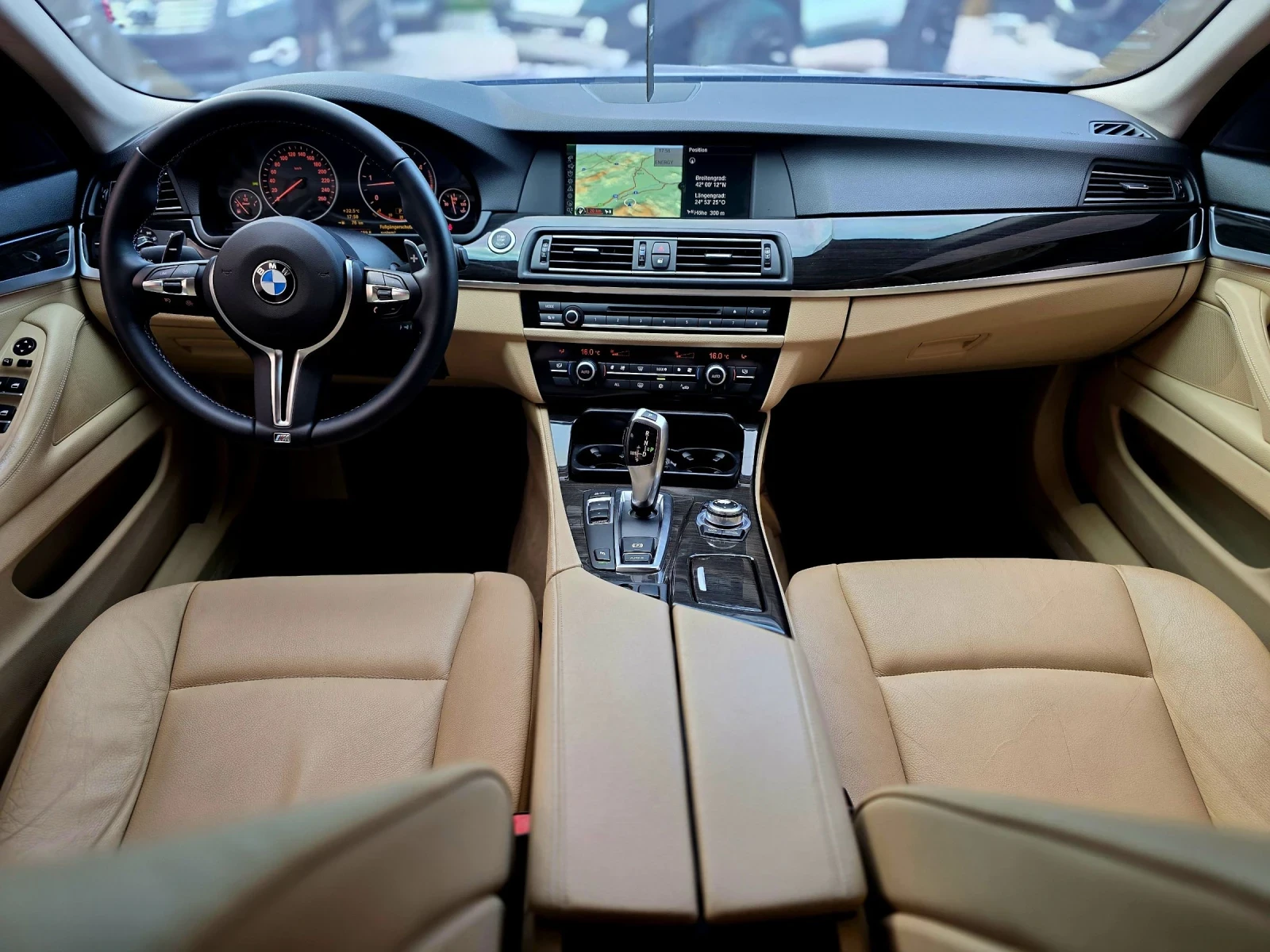 BMW 530 FULL SERVICE M-PAKET Sadow-Lein , снимка 13 - Автомобили и джипове - 55149470