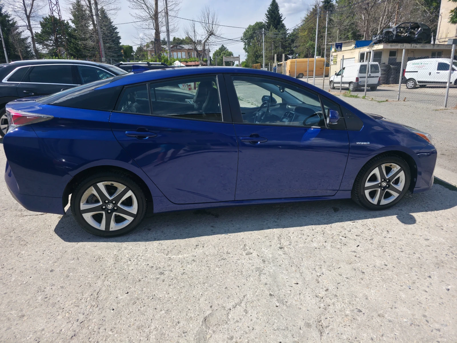 Toyota Prius 1.8 Hybride, снимка 5 - Автомобили и джипове - 55274499