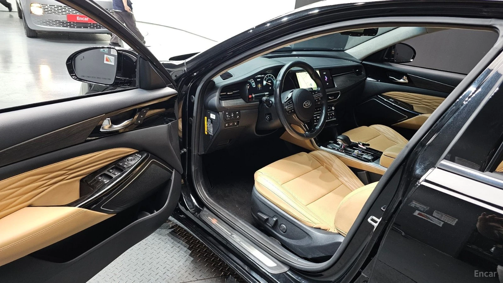 Kia K7 2.5GDi* X Edition* ПОДГРЕВ* ОБДУХВАНЕ* 360* , снимка 9 - Автомобили и джипове - 55465771