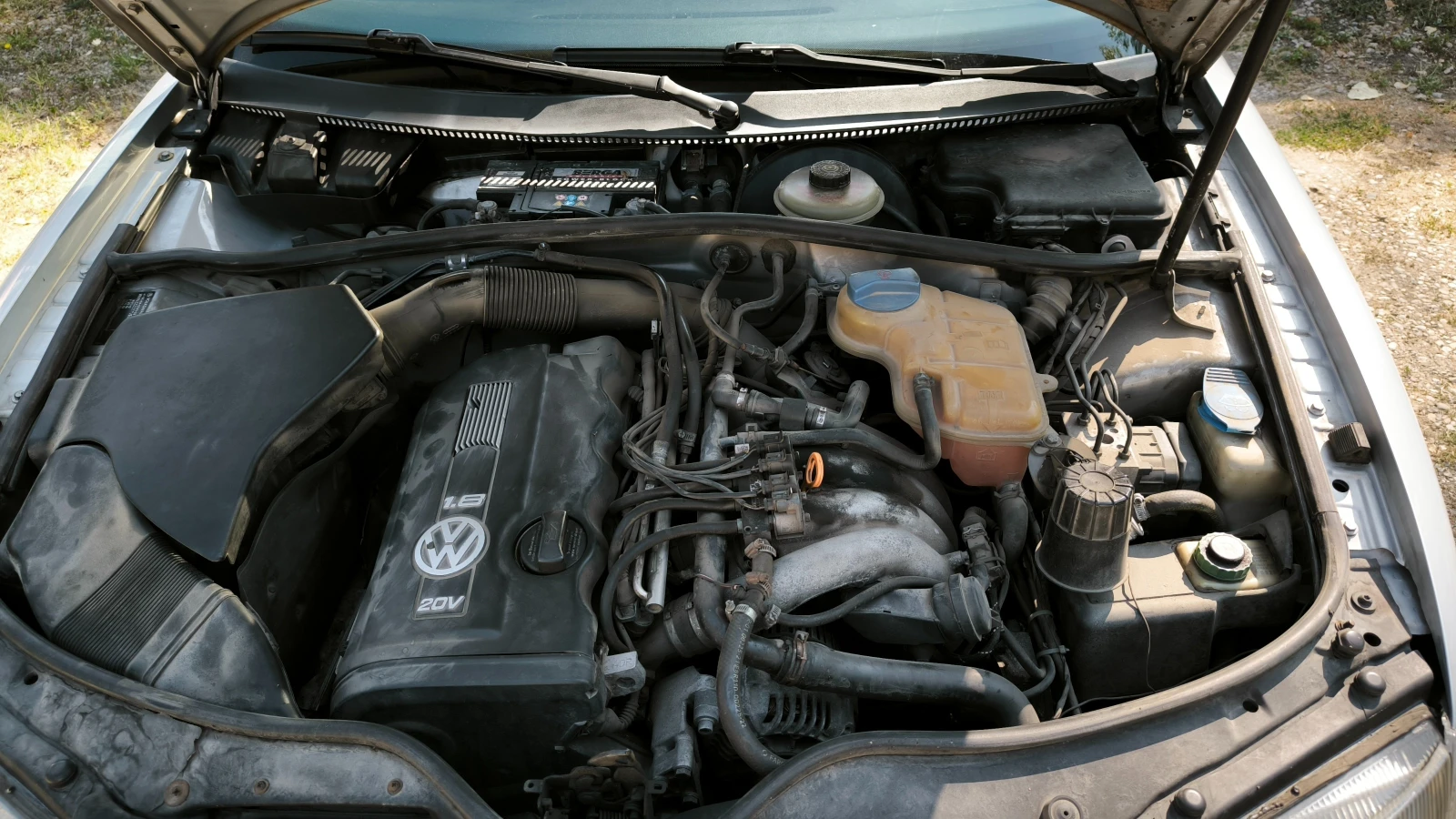 VW Passat B5 1.8 / Бензин - Газ, снимка 16 - Автомобили и джипове - 55624402