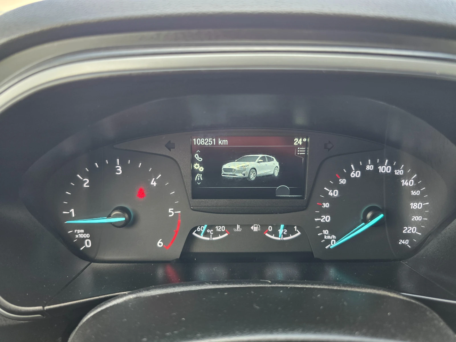 Ford Focus 1.5TDCI-95k.c-NAVI-EURO6 | Mobile.bg � ����������� 16