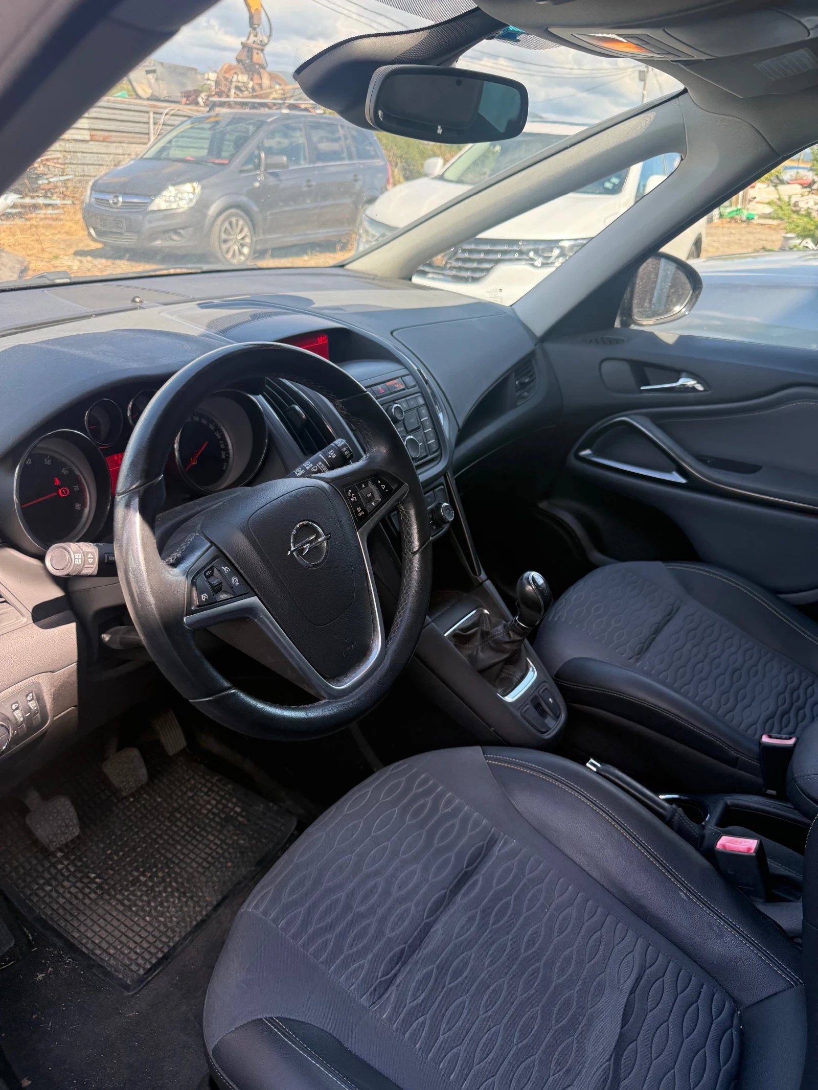 Opel Zafira 1.6i cosmo euro 6B, снимка 4 - Автомобили и джипове - 56243458