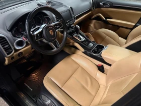 Porsche Cayenne AWD* 1 Собственик* Сервизиран в Порше* Без Щети - 16100 € / 31488.86 лв. - 95118921 5