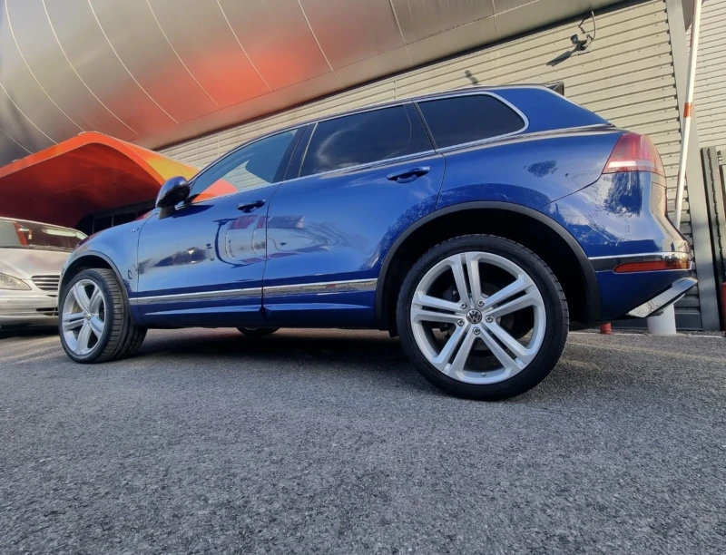 VW Touareg R-line, 88000 км.Порше Изток, снимка 4 - Автомобили и джипове - 47616689