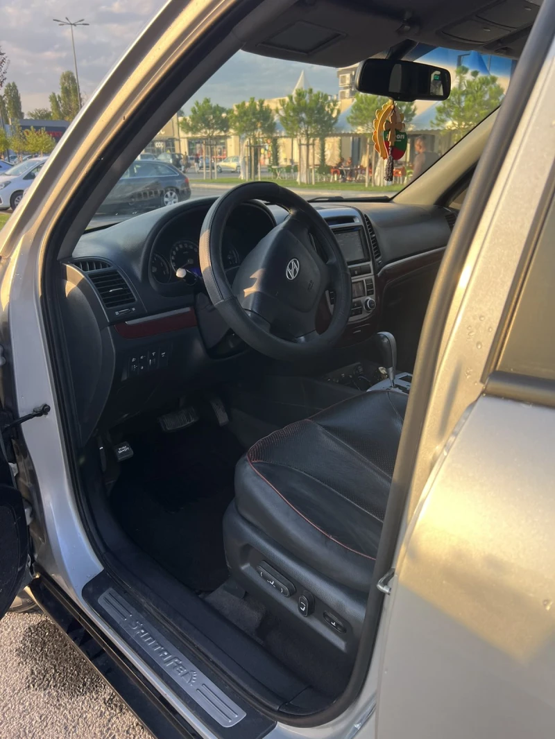 Hyundai Santa fe 2.2 CRDI 4X4, снимка 10 - Автомобили и джипове - 48572756