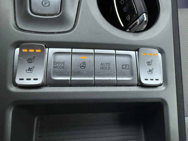 Hyundai Kona 64KWh/PRIME/ГАРАНЦИЯ SOH100% /БЯЛА КОЖА, снимка 13 - Автомобили и джипове - 52664018