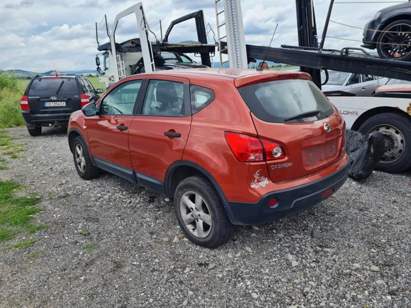 Nissan Qashqai 1.5 dci, снимка 3 - Автомобили и джипове - 33219564