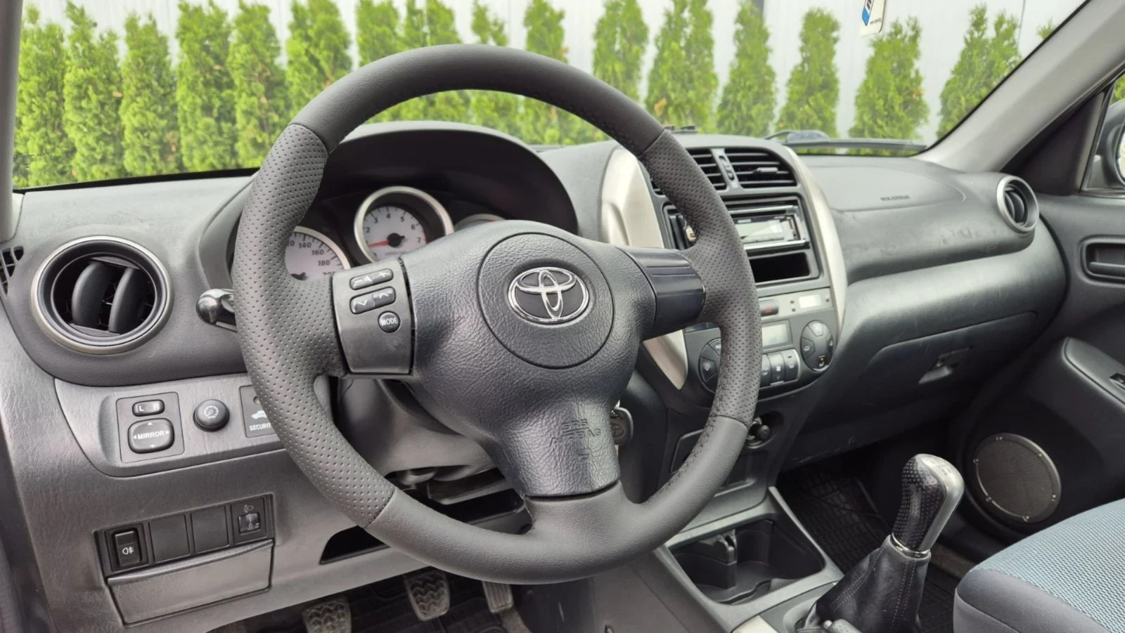 Toyota Rav4 2.0i - изображение 8