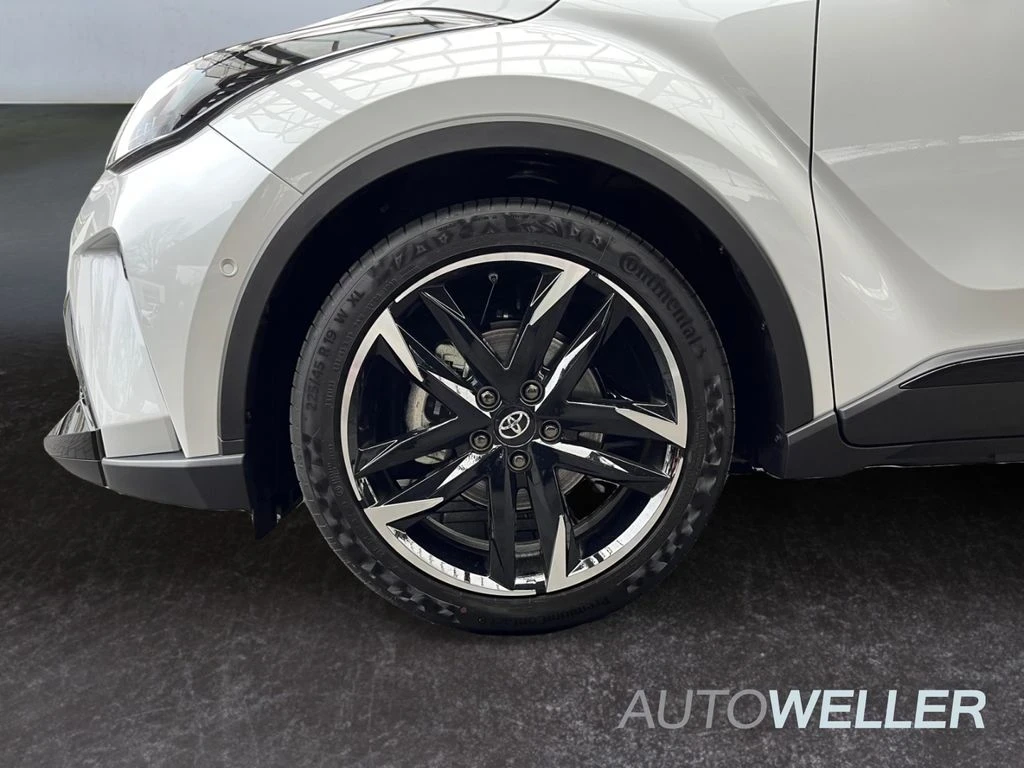 Toyota C-HR Sport 184 кс. - изображение 2