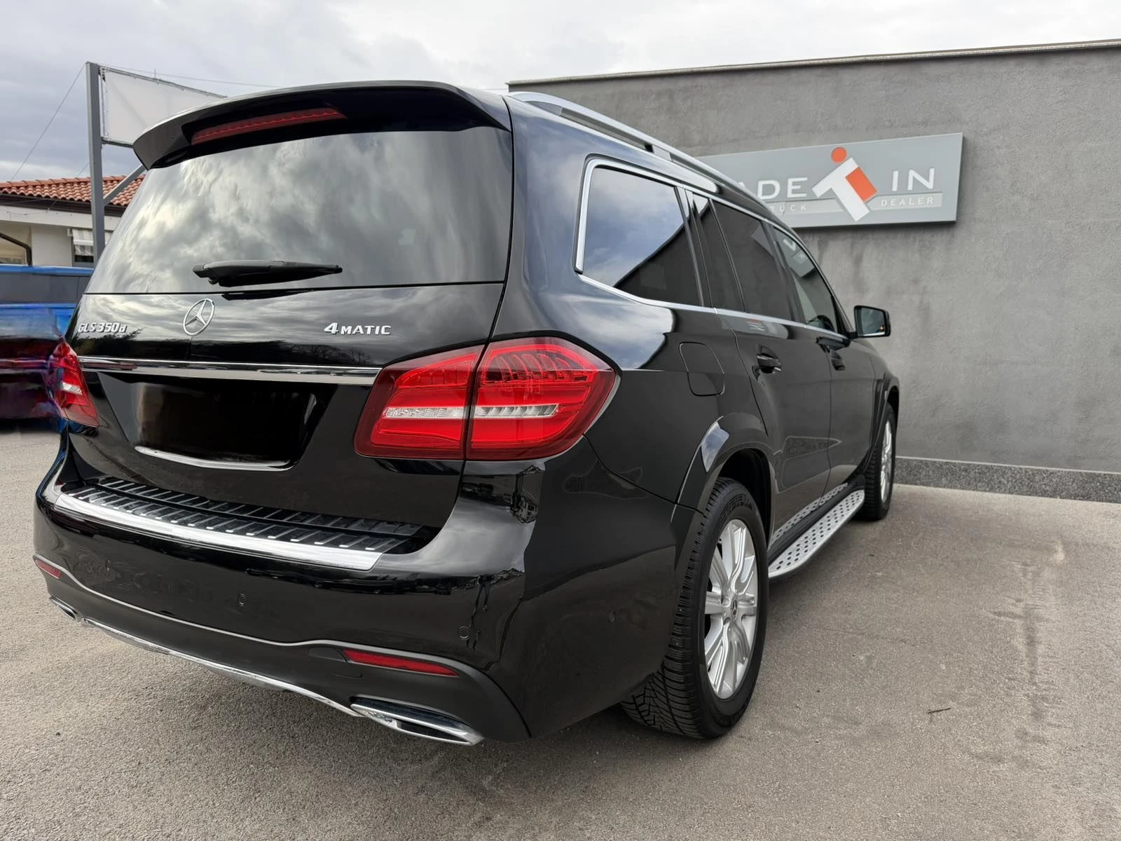 Mercedes-Benz GLS 350 d 4MATIC AMG - изображение 4