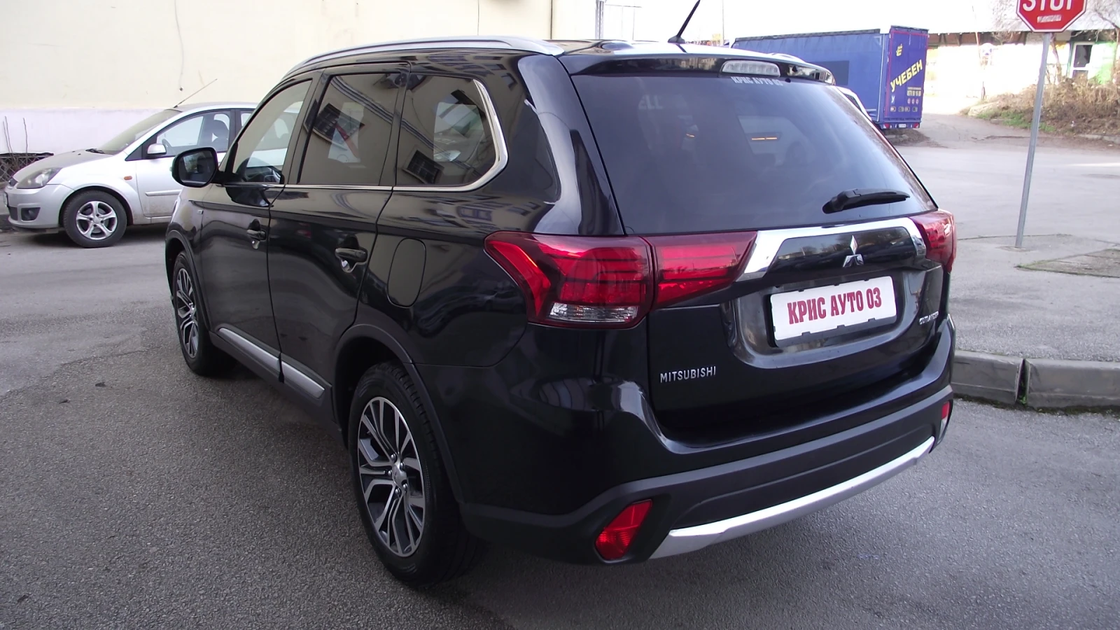 Mitsubishi Outlander 2.2.d.150.k.c.4x4.AUTOMAT. - изображение 5