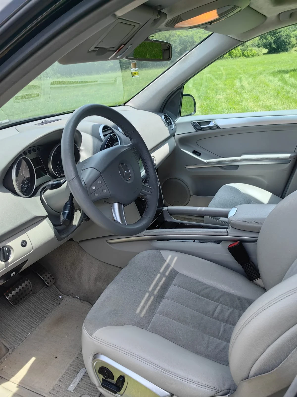 Mercedes-Benz ML 320, снимка 5 - Автомобили и джипове - 53820828