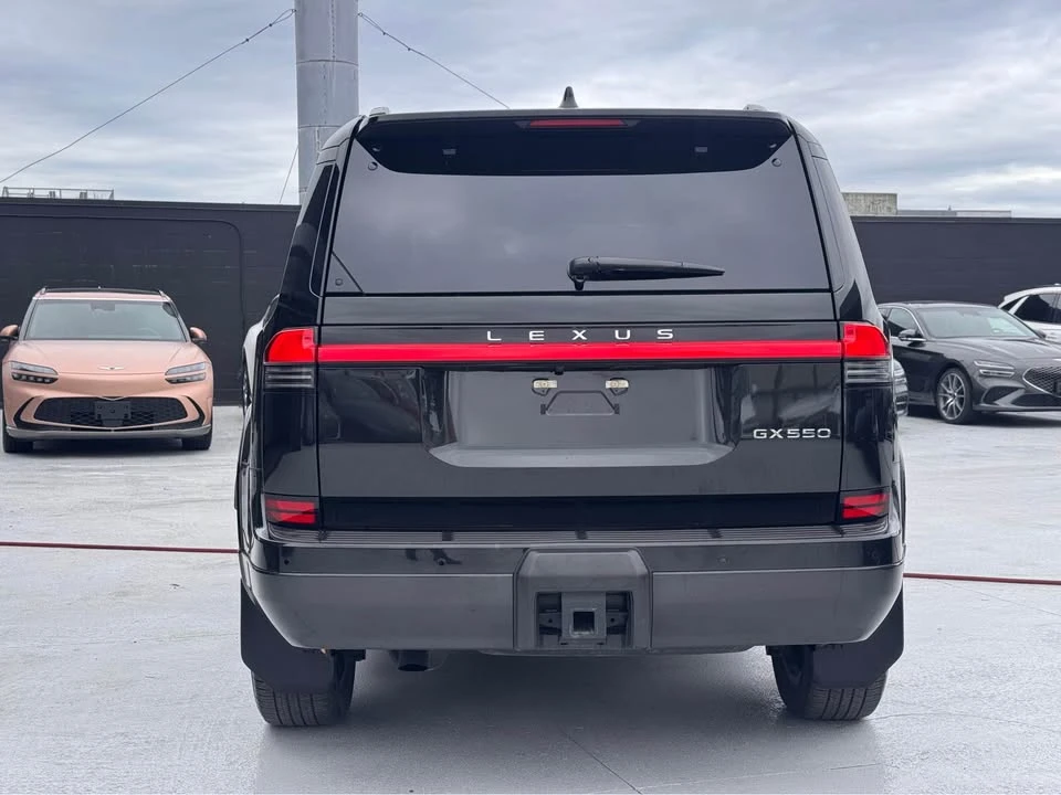 Lexus GX 550 С РЕГИСТРАЦИЯ & АВТО КРЕДИТ, снимка 3 - Автомобили и джипове - 53888742