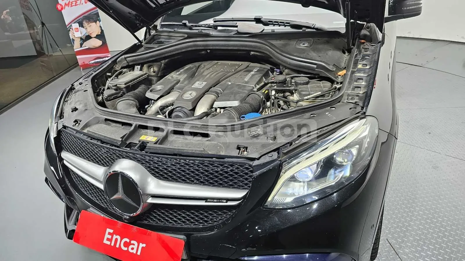 Mercedes-Benz GLE 63 AMG Адаптивно окачване (ECS)* Адаптивен круиз контрол, снимка 6 - Автомобили и джипове - 54121637