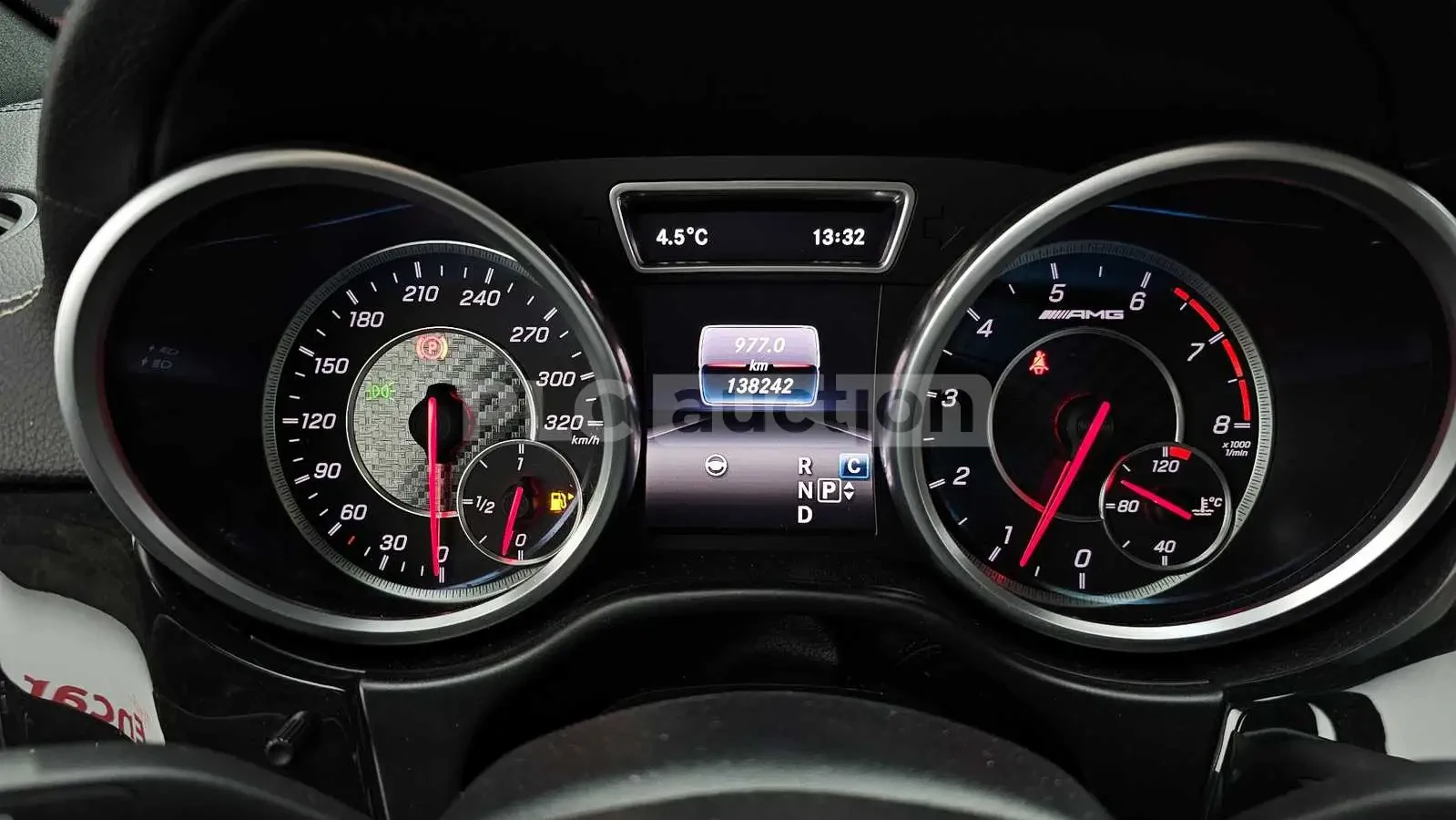 Mercedes-Benz GLE 63 AMG Адаптивно окачване (ECS)* Адаптивен круиз контрол, снимка 8 - Автомобили и джипове - 54121637