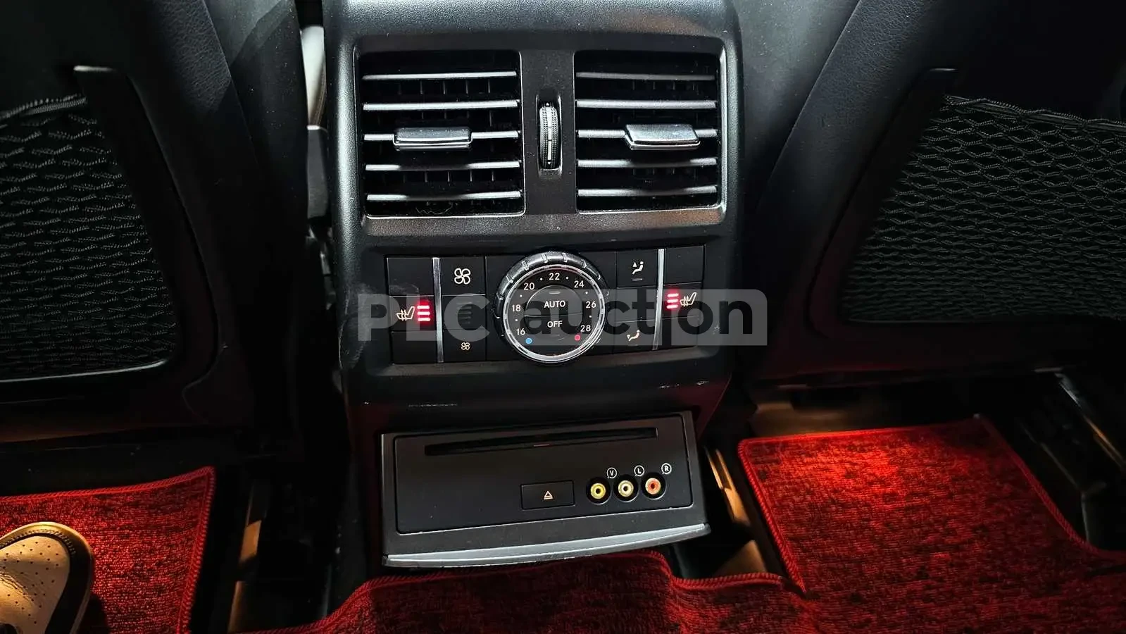 Mercedes-Benz GLE 63 AMG Адаптивно окачване (ECS)* Адаптивен круиз контрол, снимка 15 - Автомобили и джипове - 54121637