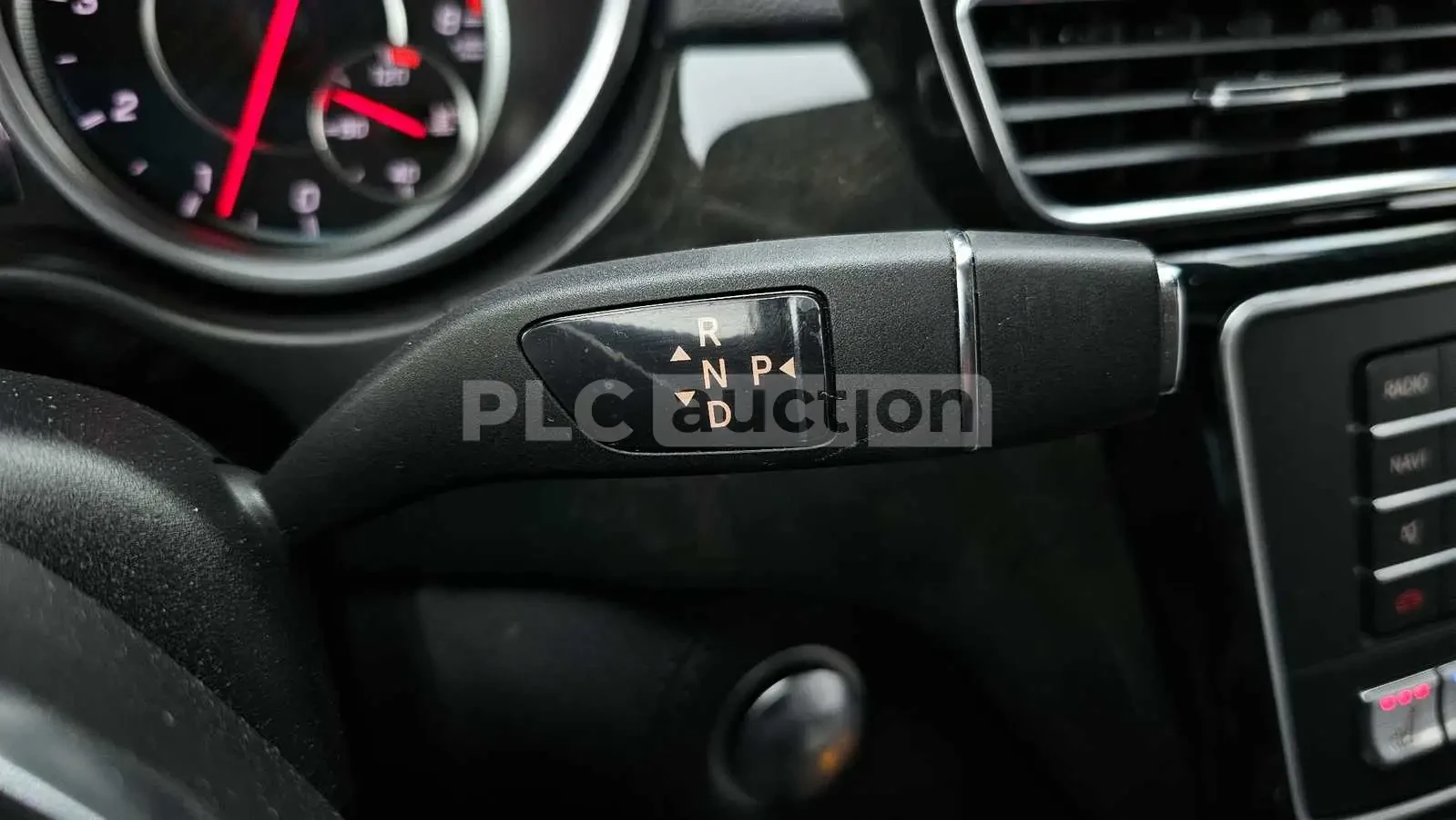 Mercedes-Benz GLE 63 AMG Адаптивно окачване (ECS)* Адаптивен круиз контрол, снимка 9 - Автомобили и джипове - 54121637