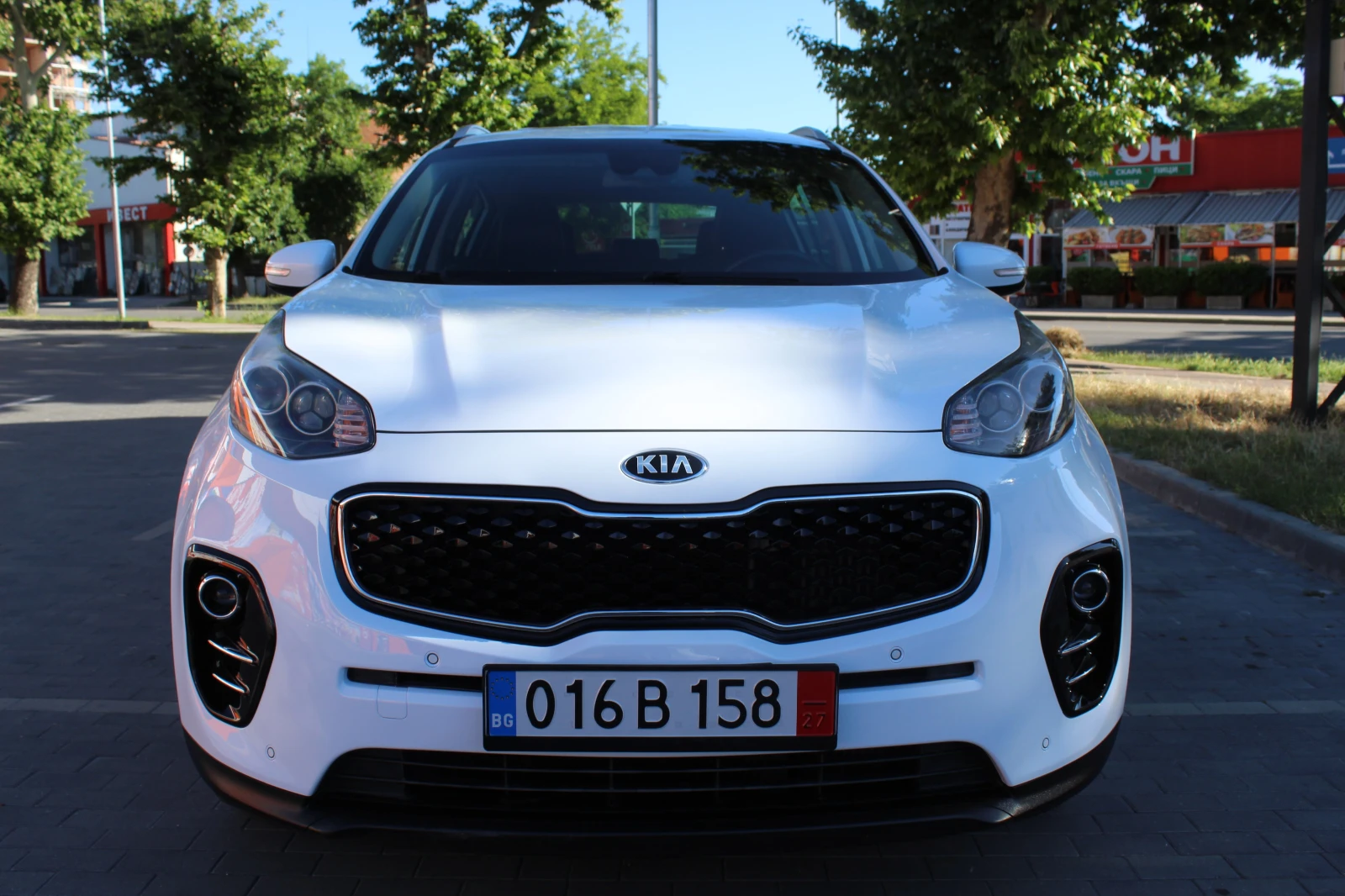 Kia Sportage 1.7D AVT 176K, снимка 4 - Автомобили и джипове - 54717225