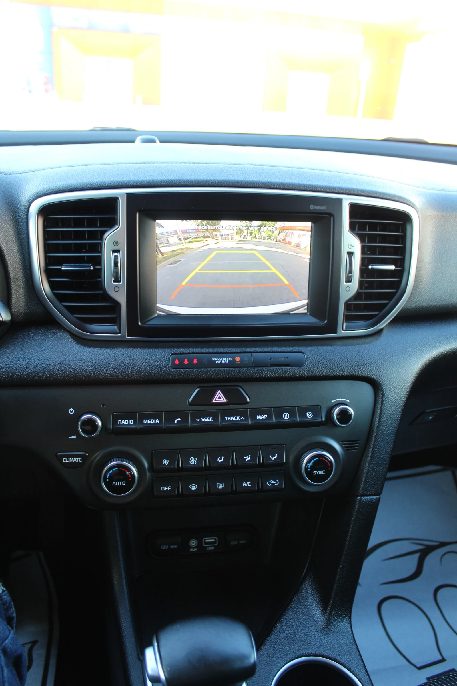 Kia Sportage 1.7D AVT 176K, снимка 14 - Автомобили и джипове - 54717225