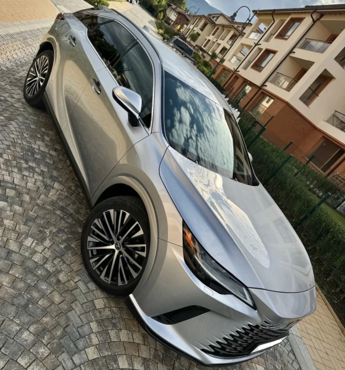 Lexus RX 450h plus EXECUTIVE 10 Години пълна гаранция, снимка 3 - Автомобили и джипове - 54818664