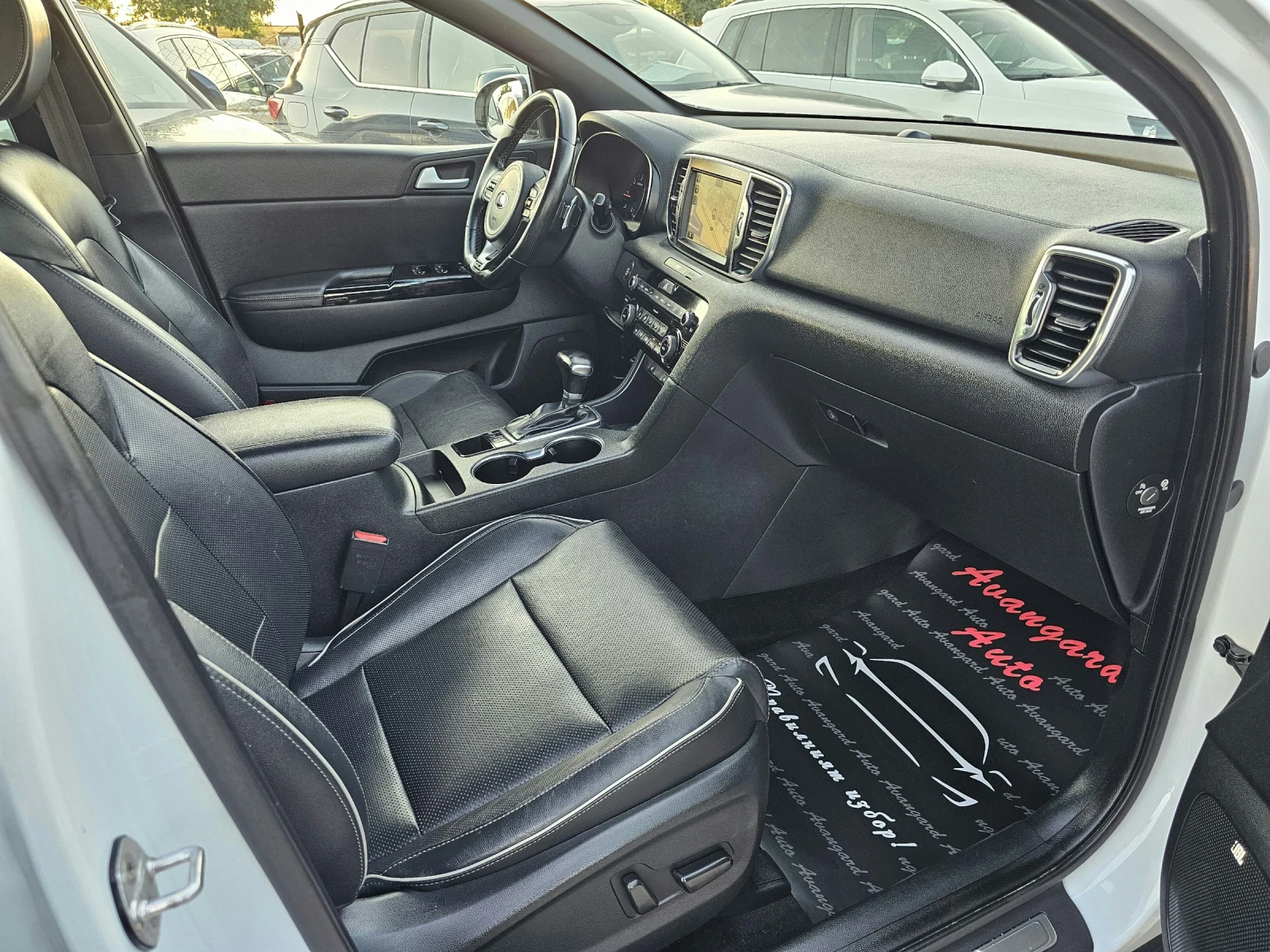 Kia Sportage 2.0CRDI, 185к.с., 4х4, GT-Line , снимка 9 - Автомобили и джипове - 55631895