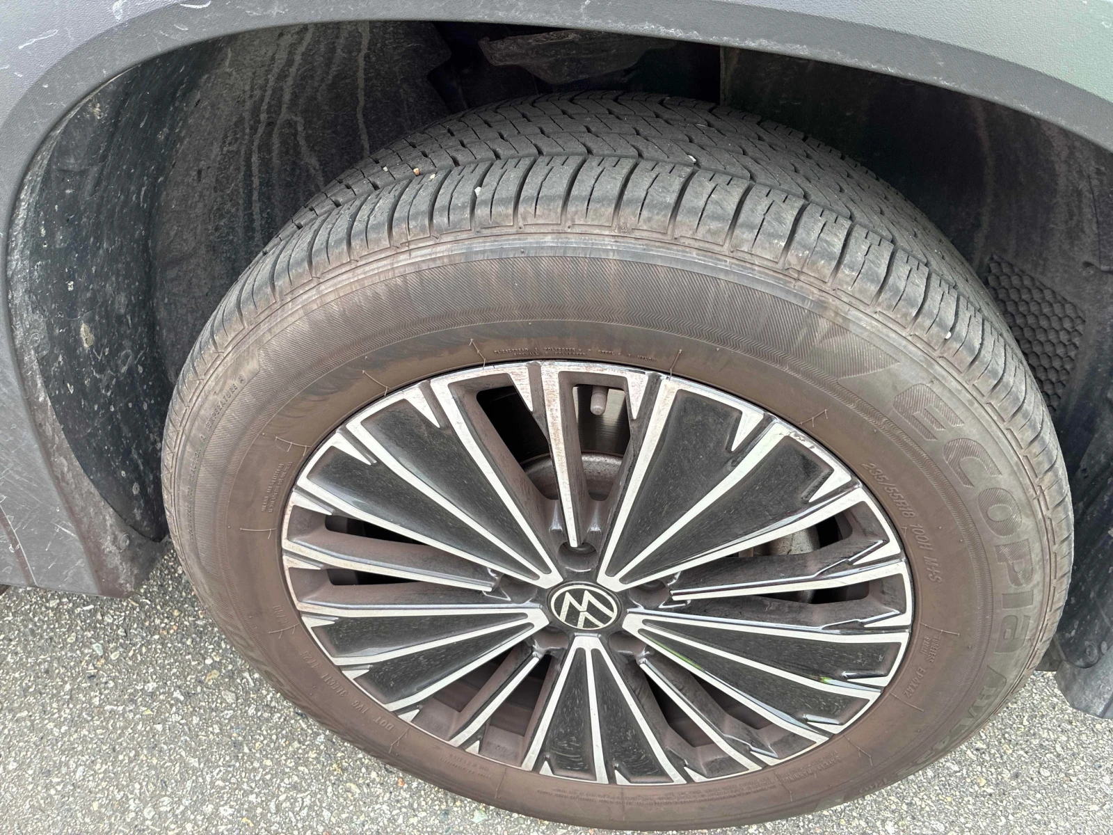 VW Tiguan МЪРТВА ТОЧКА| LANE ASSIST| ЗАДНА КАМЕРА| ПОДГРЕВИ|, снимка 7 - Автомобили и джипове - 56066863