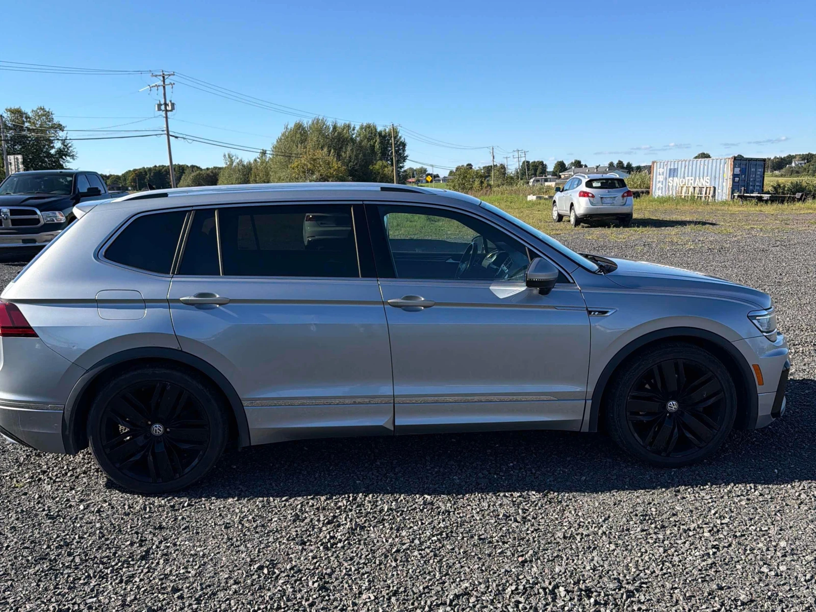 VW Tiguan * Highline * CARFAX * БЕЗ ПЪРВОНАЧАЛНА ВНОСКА, снимка 3 - Автомобили и джипове - 56089986
