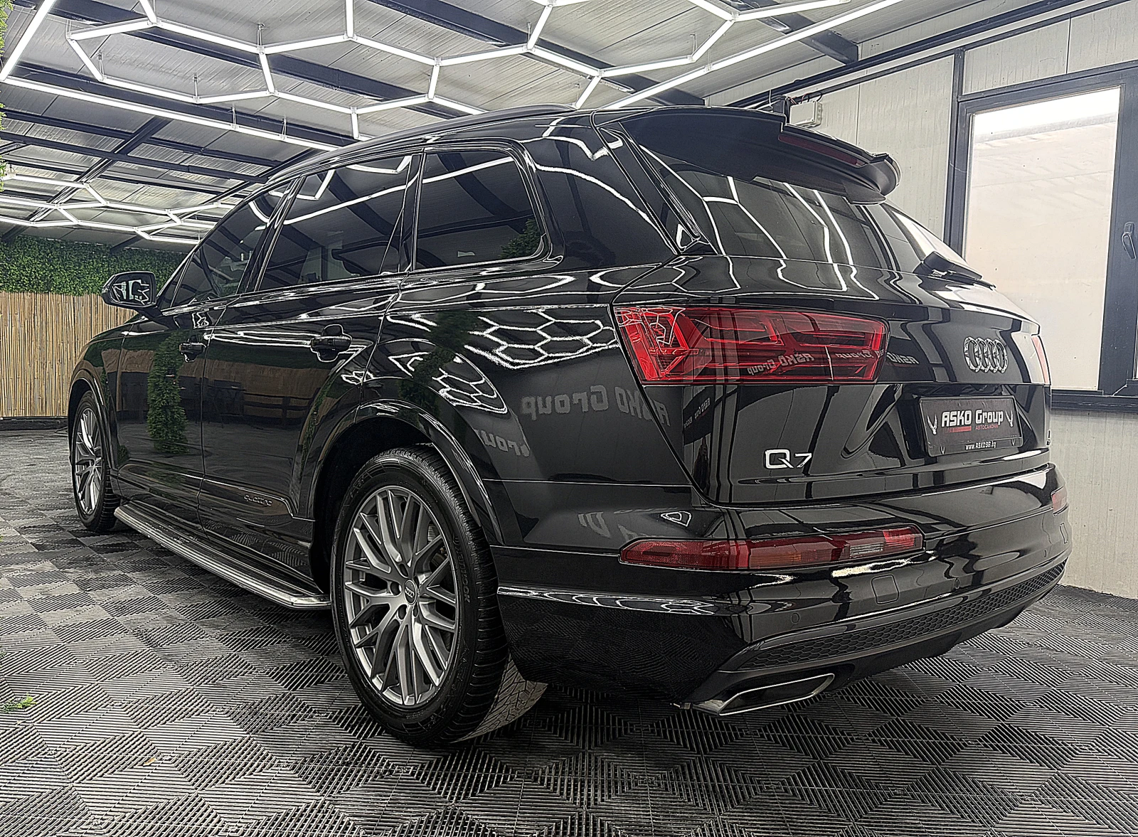 Audi Q7 S-Line+ + + /FUL LED/KeulessGo/СОБСТВЕН ЛИЗИНГ, снимка 4 - Автомобили и джипове - 56210311