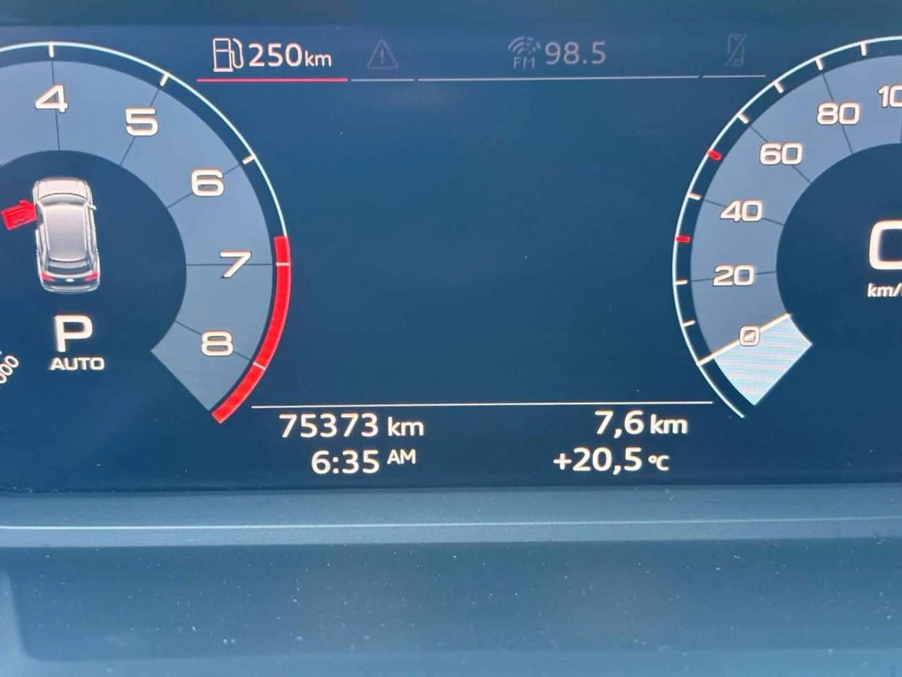 Audi Q3 Progressiv 45 TFSI quattro, снимка 11 - Автомобили и джипове - 56575728