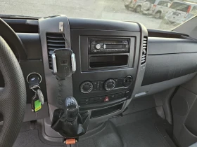 VW Crafter 2.5 TDI, Клима, До 3.5 тона, снимка 11