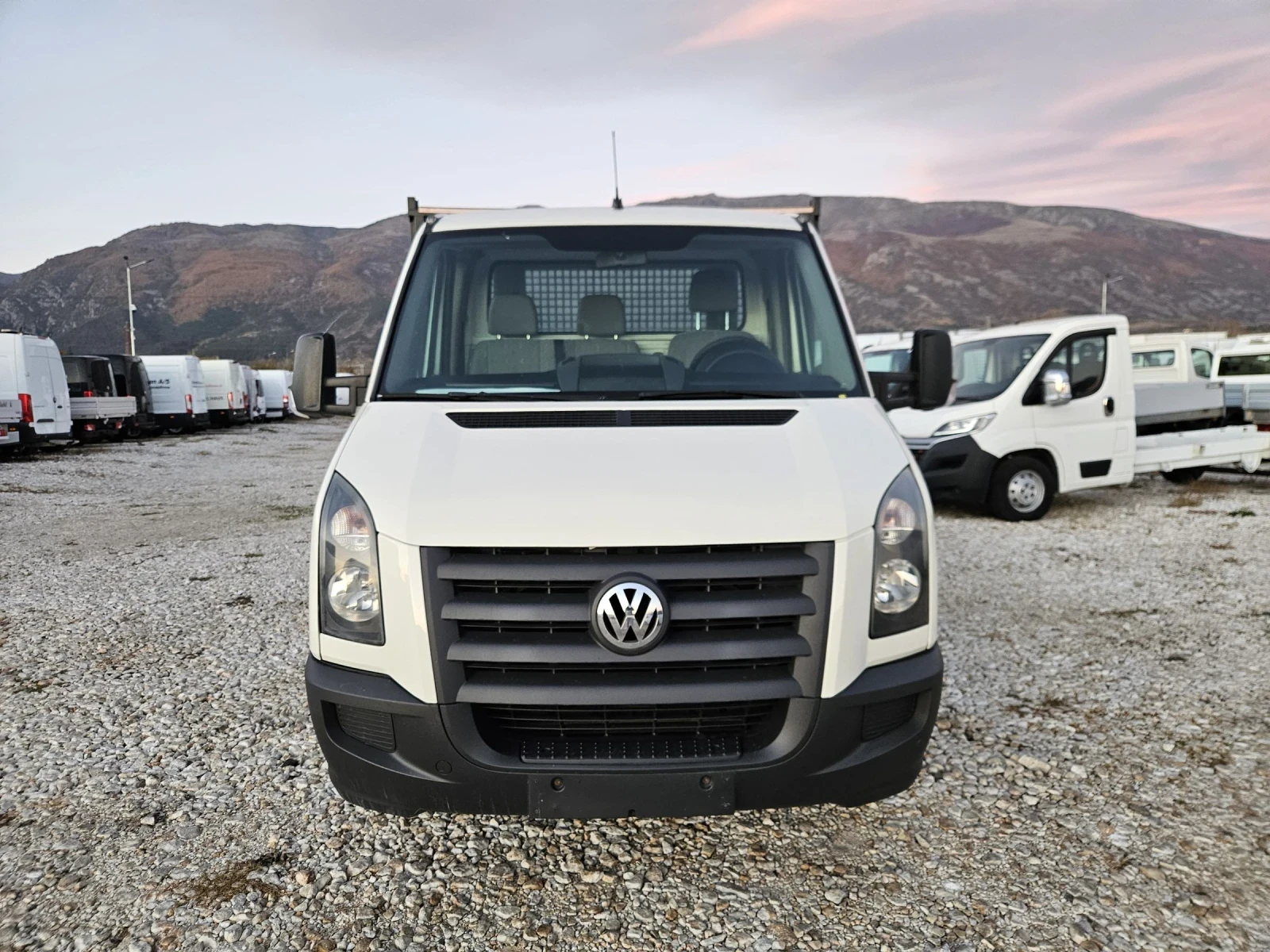 VW Crafter 2.5 TDI, Клима, До 3.5 тона - изображение 8