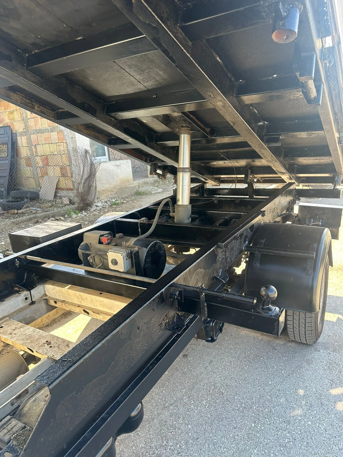 Mercedes-Benz Sprinter 518 Samosval - изображение 6