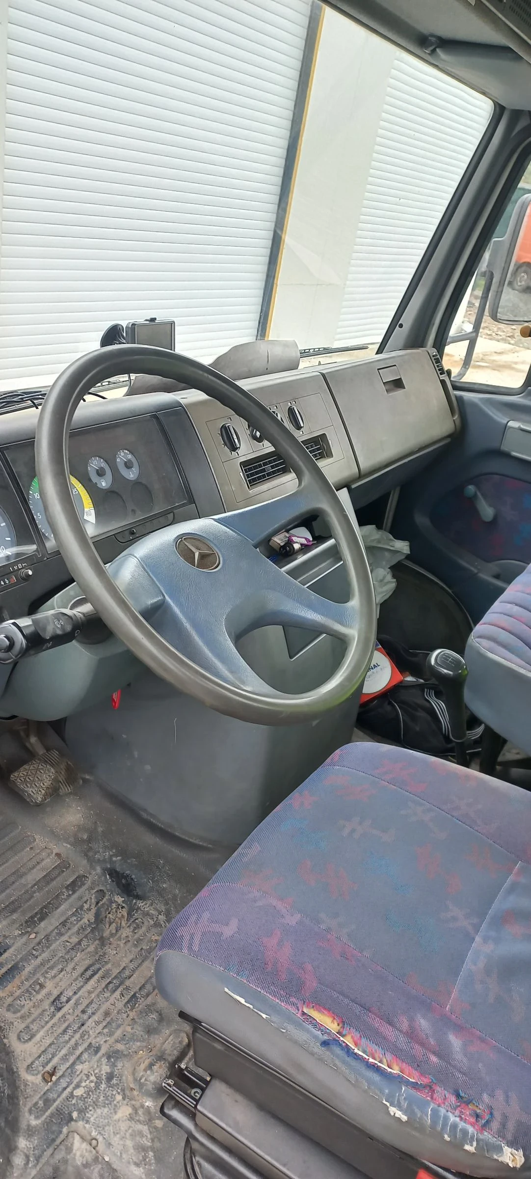 Mercedes-Benz 614 Варио, снимка 4 - Камиони - 54132965