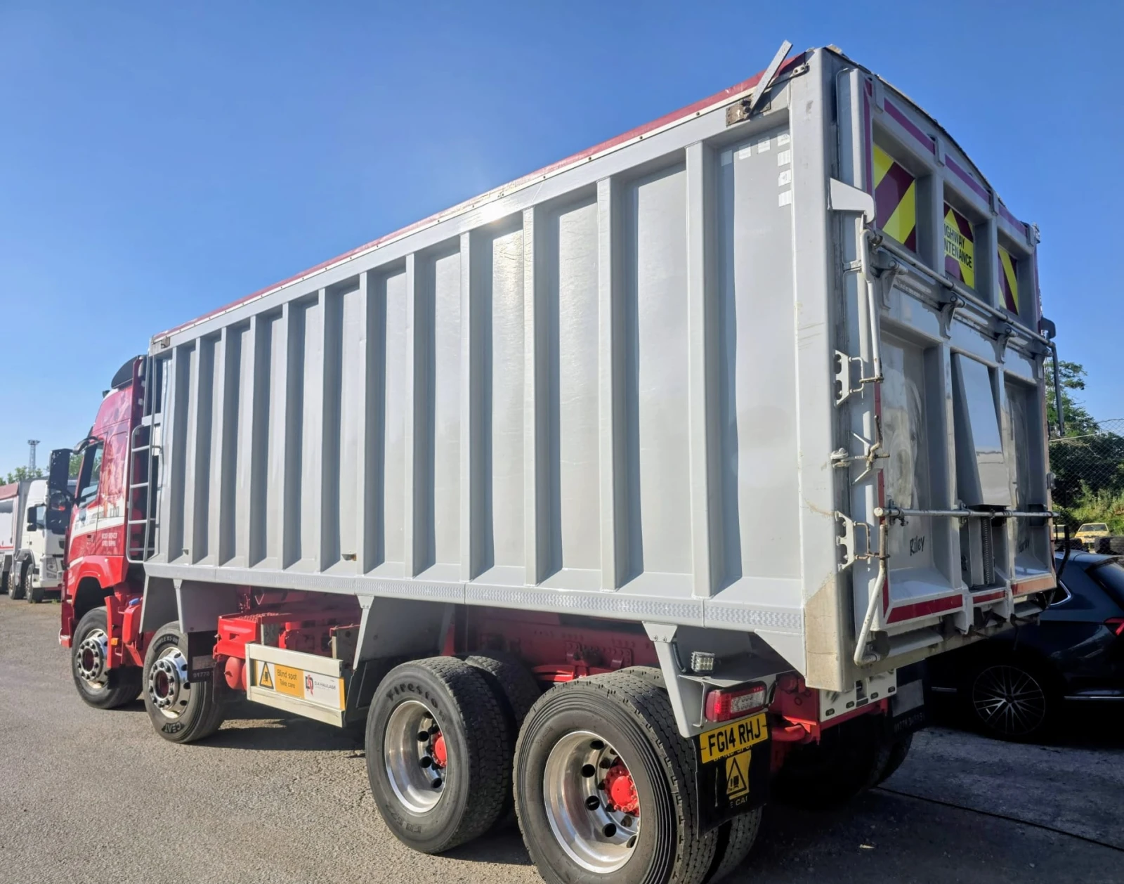 Volvo Fm 8x4  ЗЪРНОВОЗ , снимка 14 - Камиони - 54887422