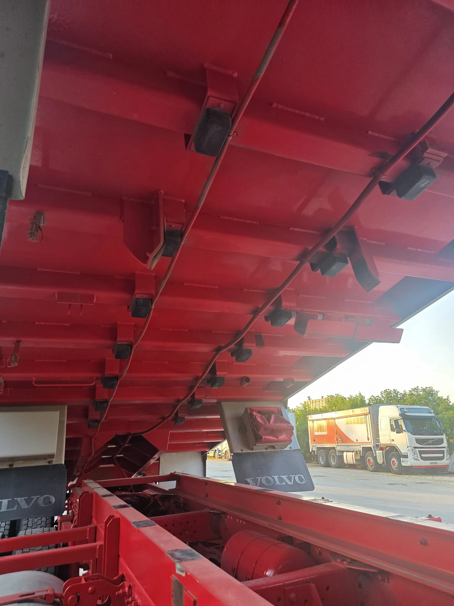 Volvo Fm 8x4  ЗЪРНОВОЗ , снимка 9 - Камиони - 54887422