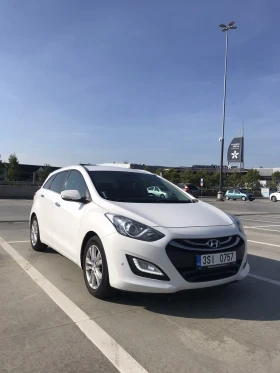 Hyundai I30 1.6 CRDI 16V 110 k.c.Automat-Weekend , снимка 1