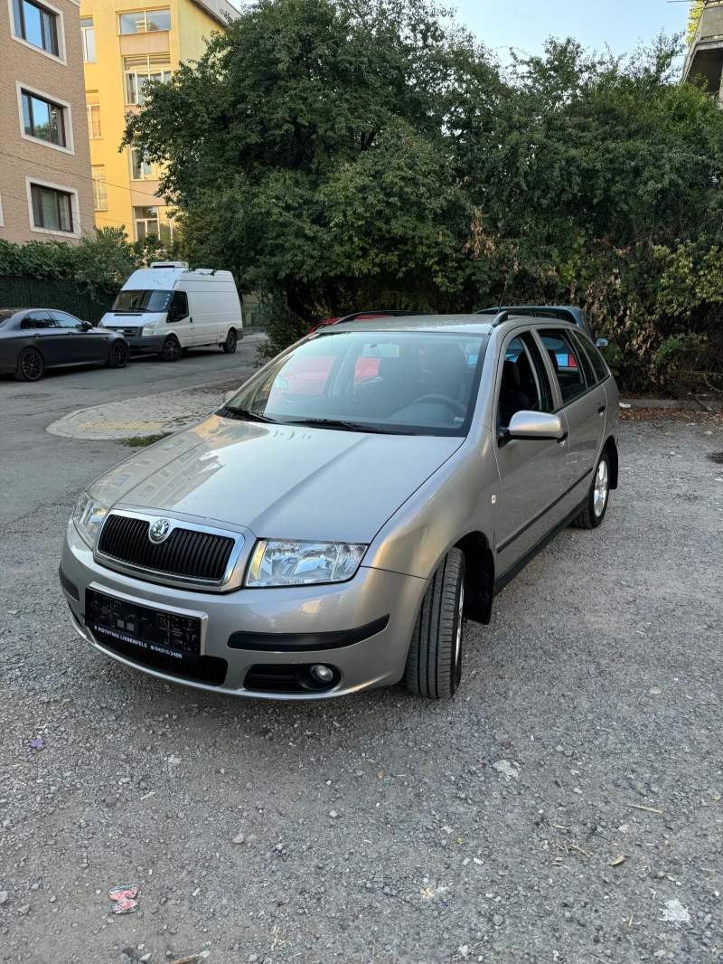 Skoda Fabia, снимка 1 - Автомобили и джипове - 47268454