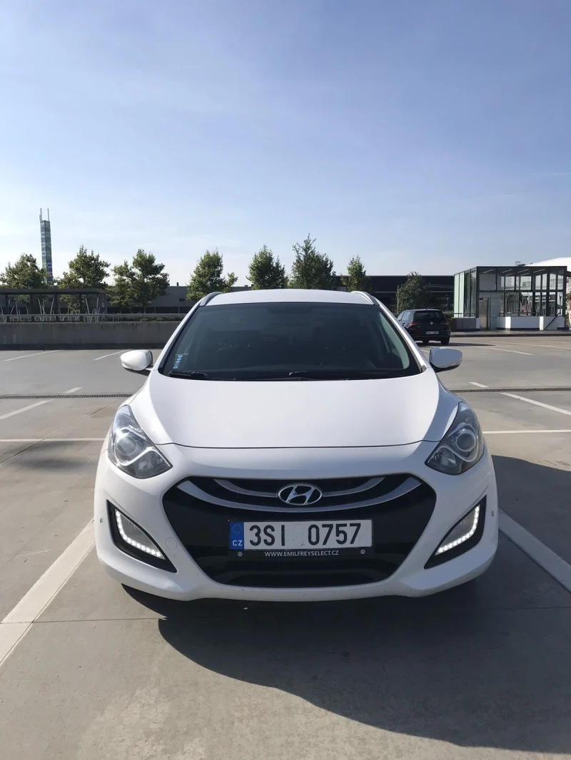 Hyundai I30 1.6 CRDI 16V 110 k.c.Automat-Weekend , снимка 5 - Автомобили и джипове - 47901112