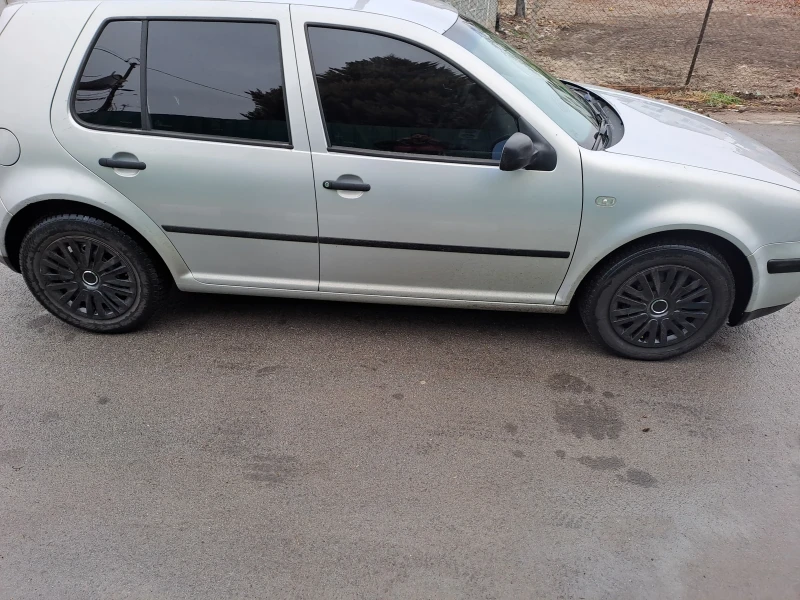 VW Golf 1.9 TDI, снимка 3 - Автомобили и джипове - 47956505