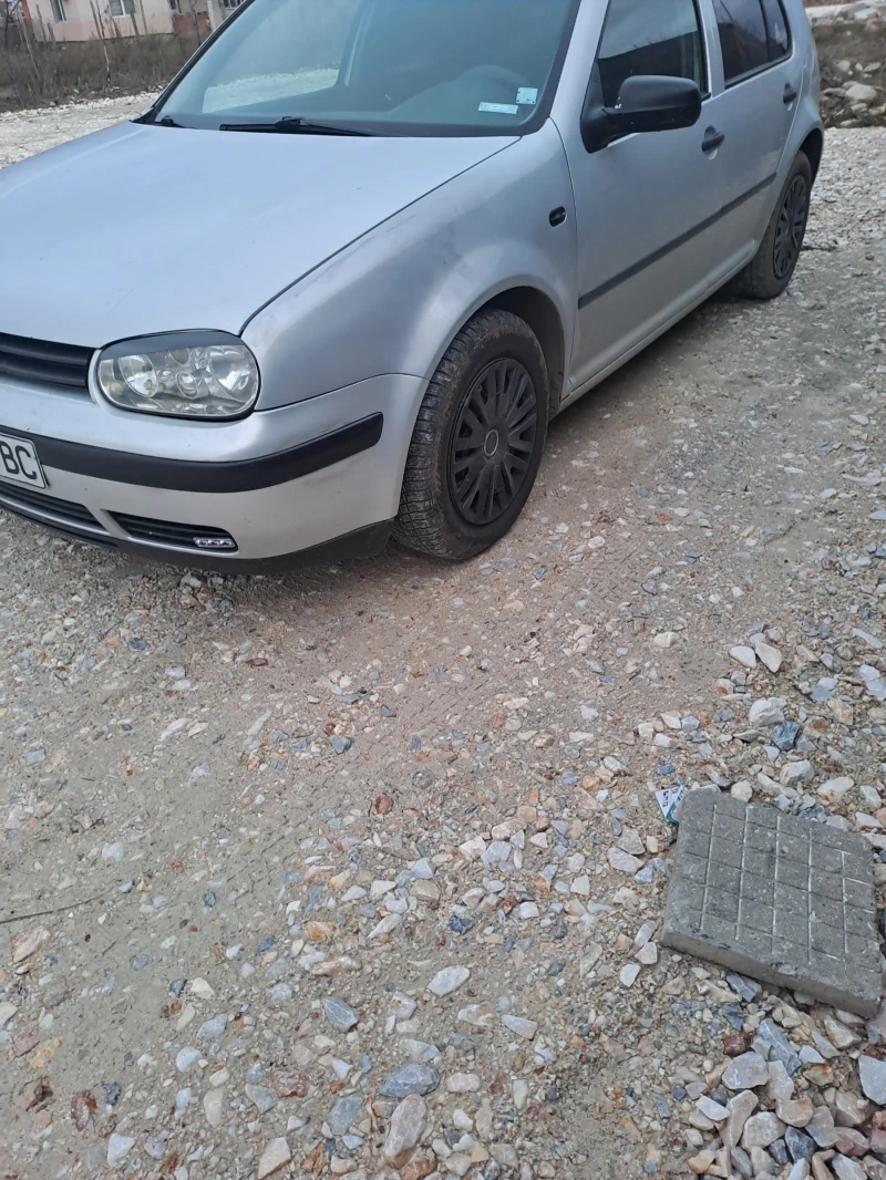 VW Golf 1.9 TDI, снимка 3 - Автомобили и джипове - 47956505